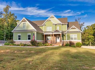 404 Davenport Rd, Braselton, GA 30517