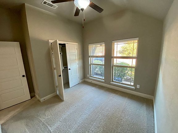 4th image of 101 Buckingham Dr