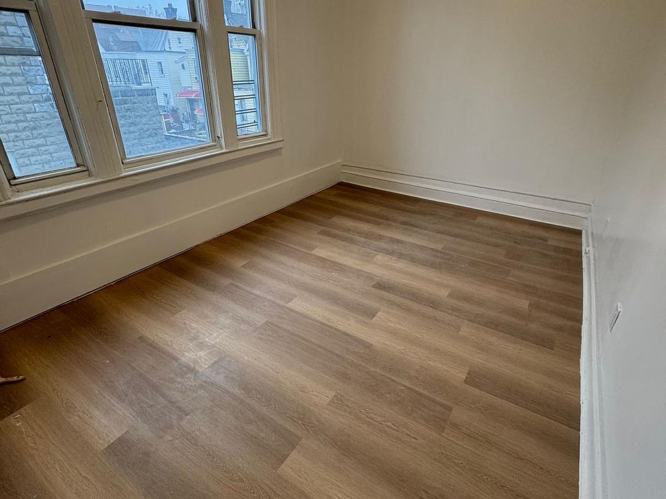 2nd image of 65 W 181st St APT 2