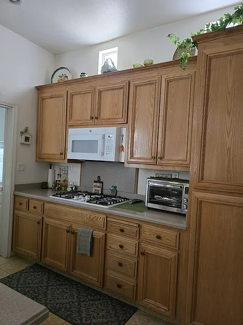 4 bed, 3.5 bath, 2468 sqft, $6,000 — Photo 4