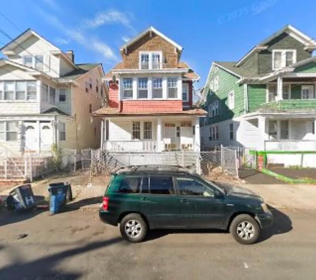 2 bed, $1,850 — Photo 2