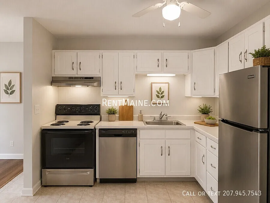 Building Photo - 10 Tall Pines Dr #13