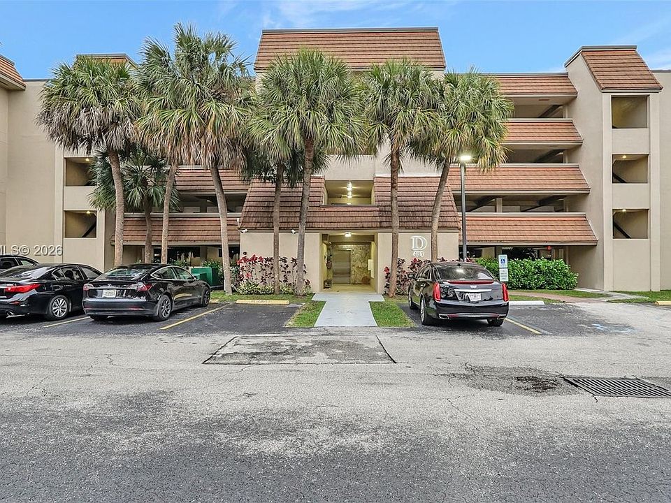 1st image of 481 Ives Dairy Rd APT 105-4
