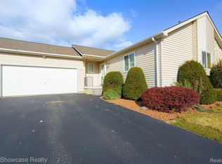 10193 Hawthorne Ridge Rd, Goodrich, MI 48438