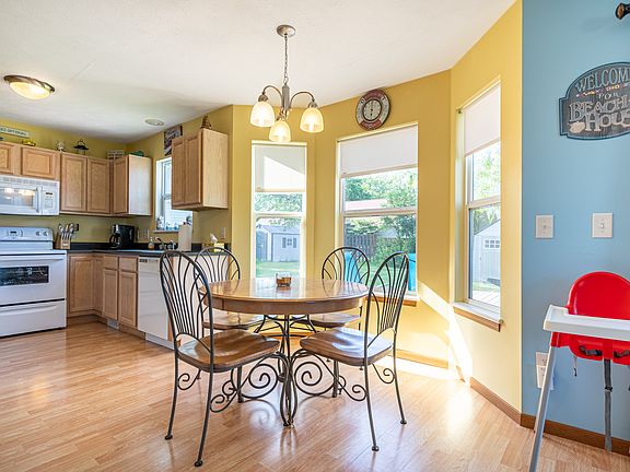 4th image of 421 Elkenburg St