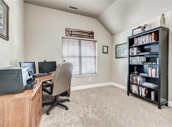 4th image of 355 Woodland Trl