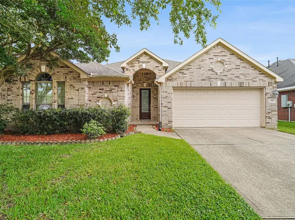 2310 Shadow Canyon Ct, Pearland, TX 77584