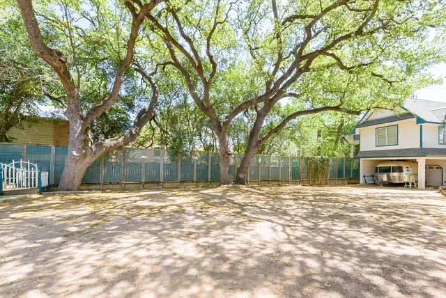 433 W San Antonio St #F — Photo 7