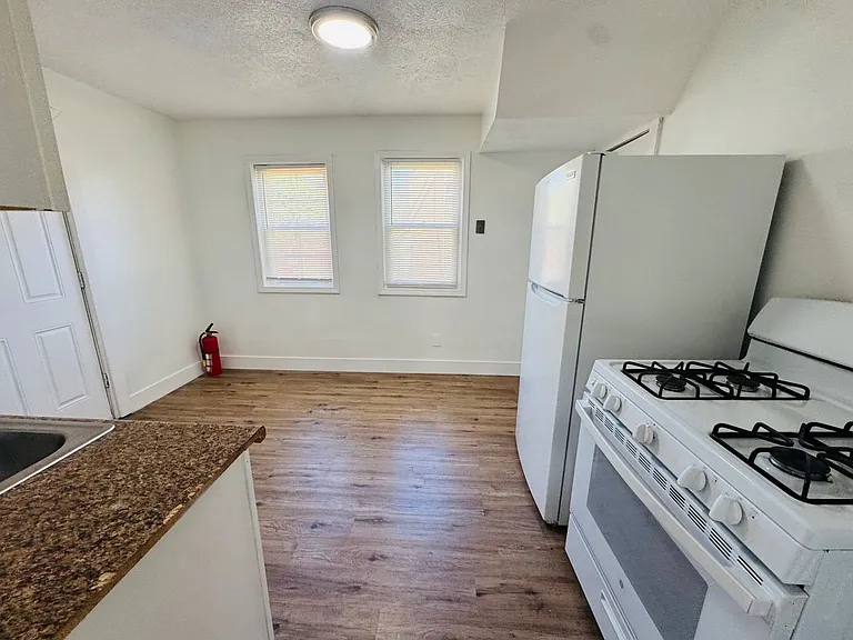 10422 Dove Ave — Photo 23