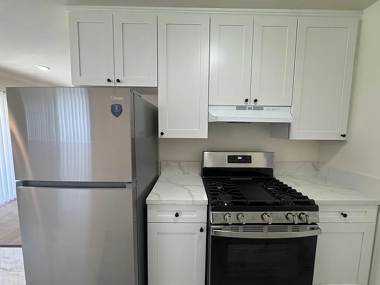 1505 E Kay St #4 — Photo 5