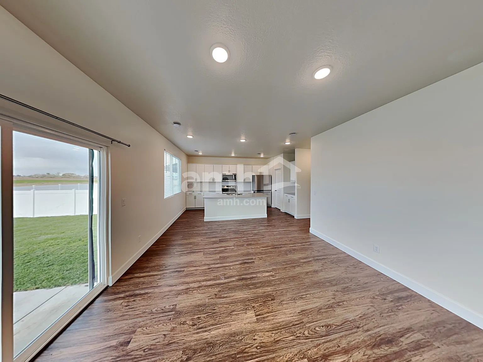 5 bed, 3.0 bath, 2534 sqft, $3,230 — Photo 4