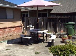 2415 Olympia Dr, Santa Rosa, CA 95405