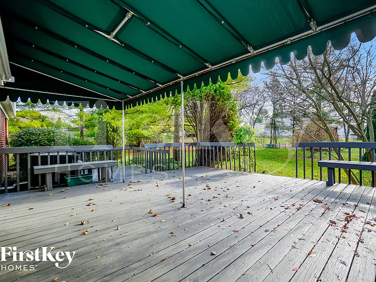 6320 Middleboro Ct — Photo 10