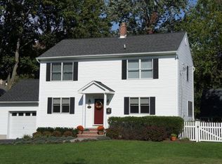 462 Hunter Rd, Ridgewood, NJ 07450