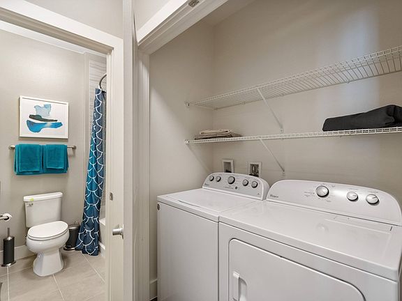 DryCreek_interior_laundry