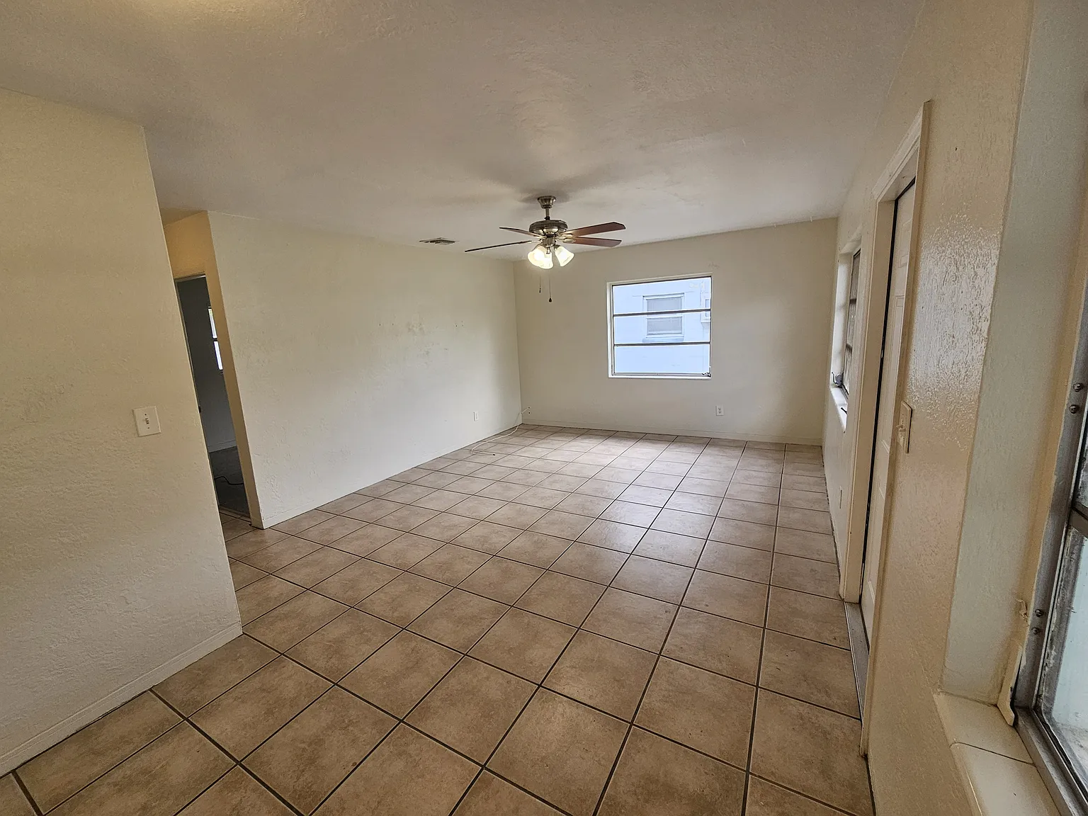 2 bed, 780 sqft, $1,695 — Photo 4