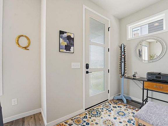 5th image of 16105 Duvane Way
