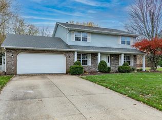 11 Midland Ct, Swansea, IL