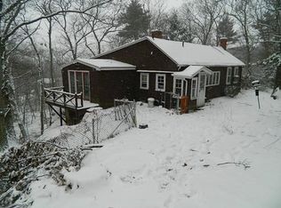 30 Cliff Rd, Saugus, MA 01906