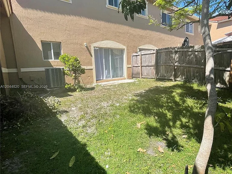 21477 SW 85th Psge #21477 — Photo 24