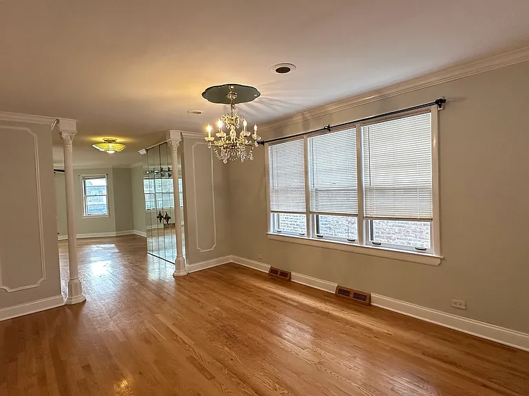 5717 N Saint Louis Ave #2 — Photo 9