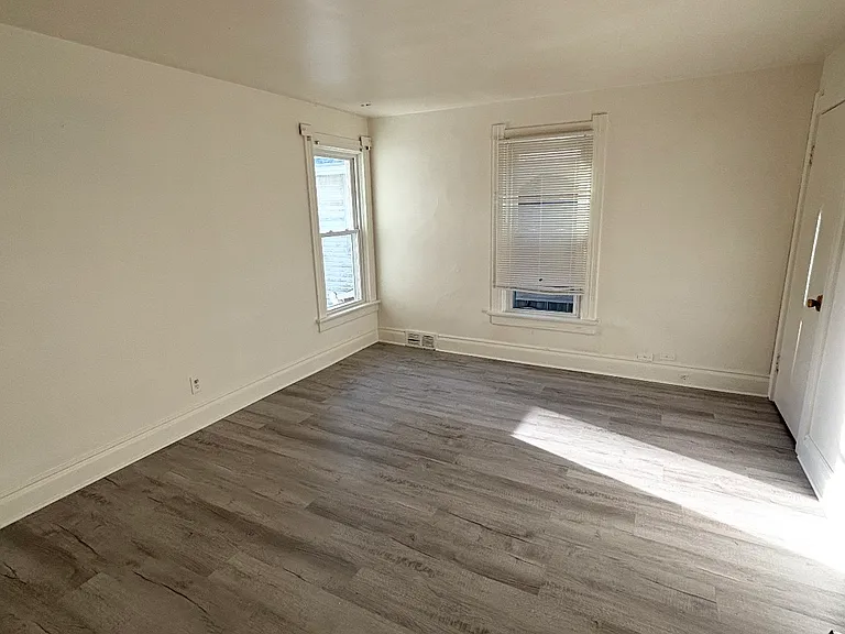 457 Parker Ave #3 — Photo 3
