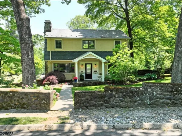78 Lookout Rd, Mountain Lakes Boro, NJ 07046