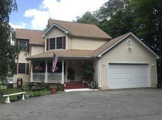 536 Warwick Tpke, Hewitt, NJ 07421