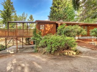 10127 Campbell Ln E, Eatonville, WA 98328