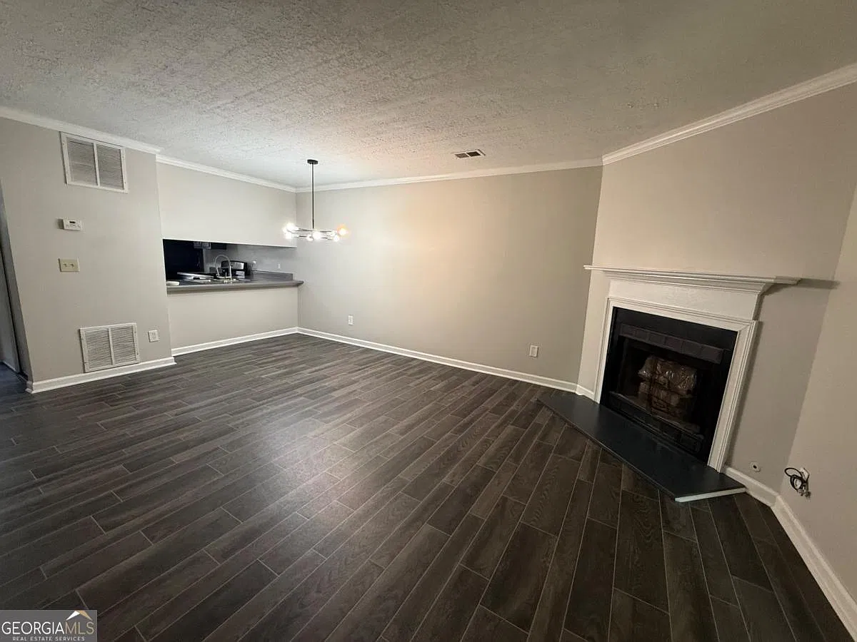 2 bed, 2.5 bath, $1,595 — Photo 3