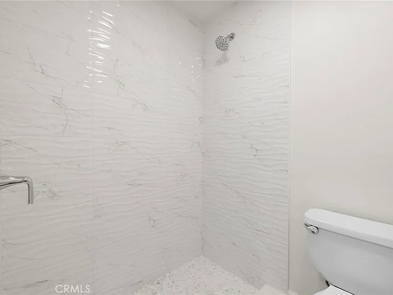 9 Dover Pl — Photo 12