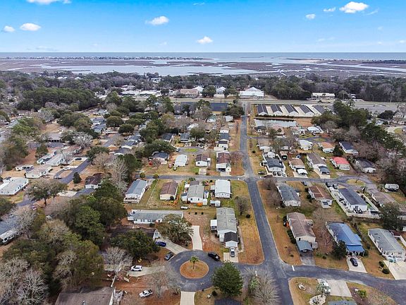 4th image of 854 Grouper Ct.