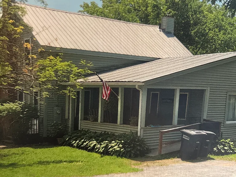 1108 Main St — Photo 1