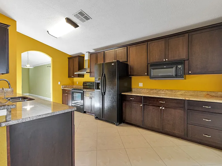5604 Florence Harbor Dr — Photo 10