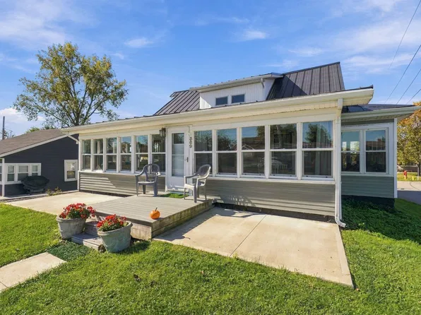 369 W Main St, Russells Point, OH 43348