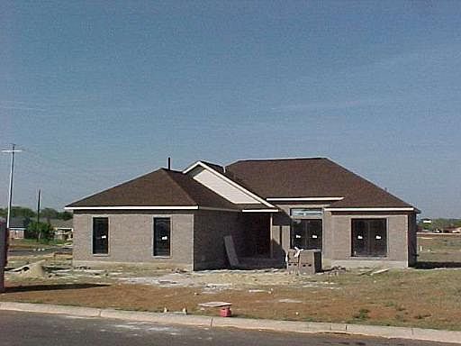 1st image of 705 CREST VIEW