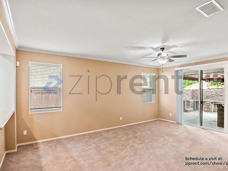 276 Colonial Trl — Photo 5