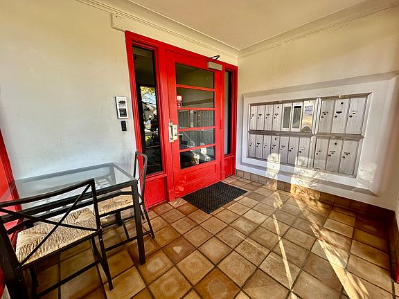 3rd image of 525 Jackson St APT 102