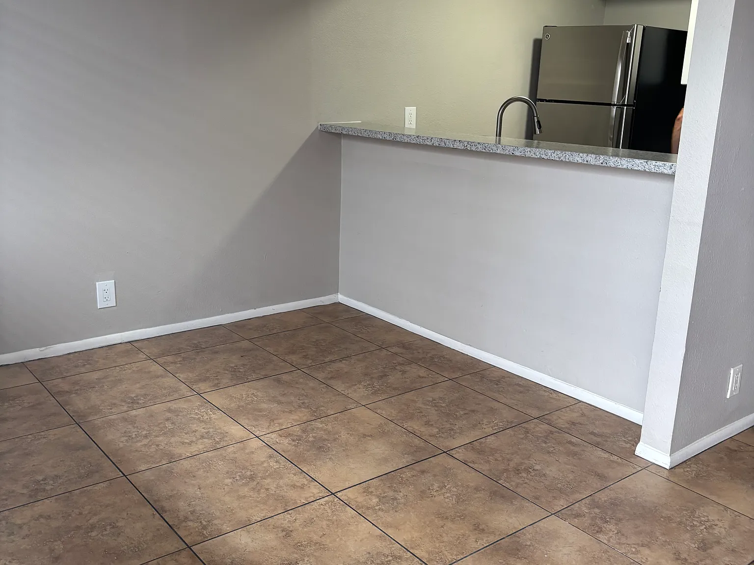 1 bed, $950 — Photo 4
