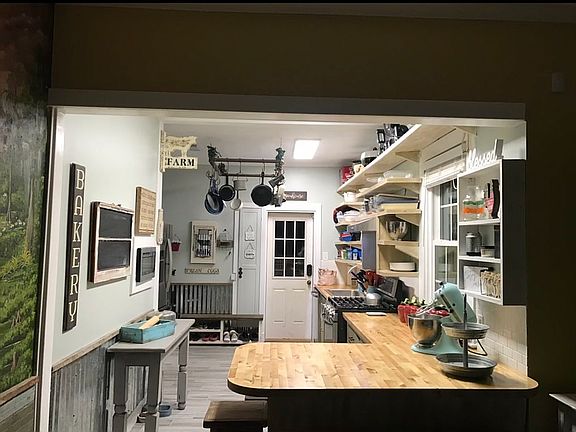 5th image of 4400 Richmond Dr