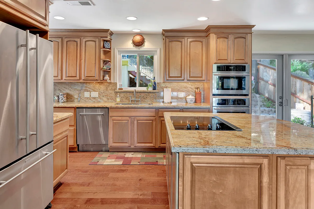 Kitchen - 1317 Chestnut St
