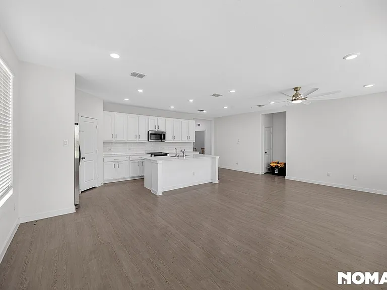 7005 Black Bass Rd — Photo 3