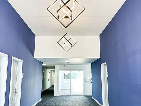 3rd image of 1577 N Fair Oaks Ave #13