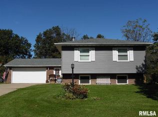 4317 S Newcastle Ct, Mapleton, IL 61547