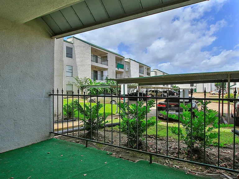 2822 S Bartell Dr #6 — Photo 27