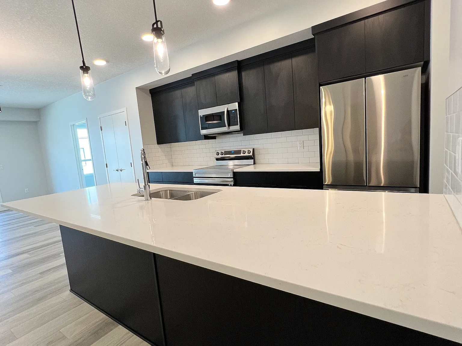 Riverstone Manor — Photo 3