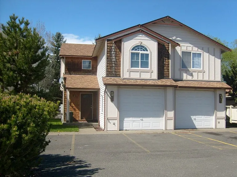 406 E Helena Ave. — Photo 1