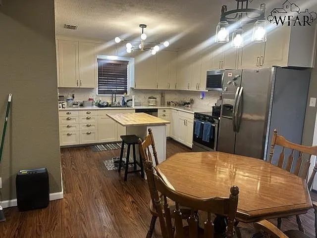 1902 Eden Ln — Photo 6