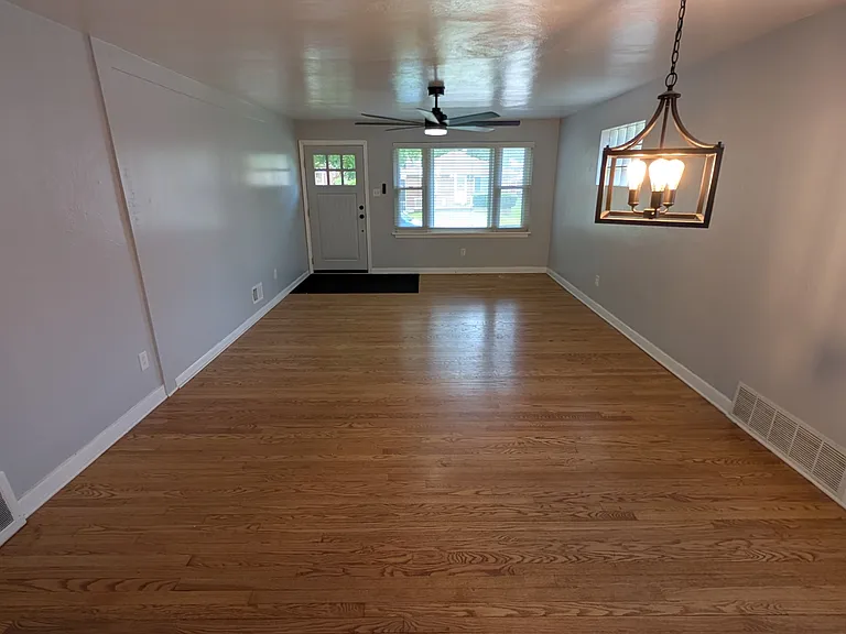 9035 Bessemer Ave — Photo 14