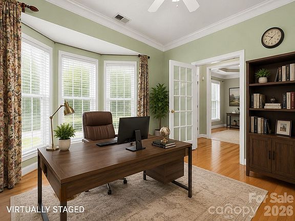 3rd image of 659 Cheval Dr